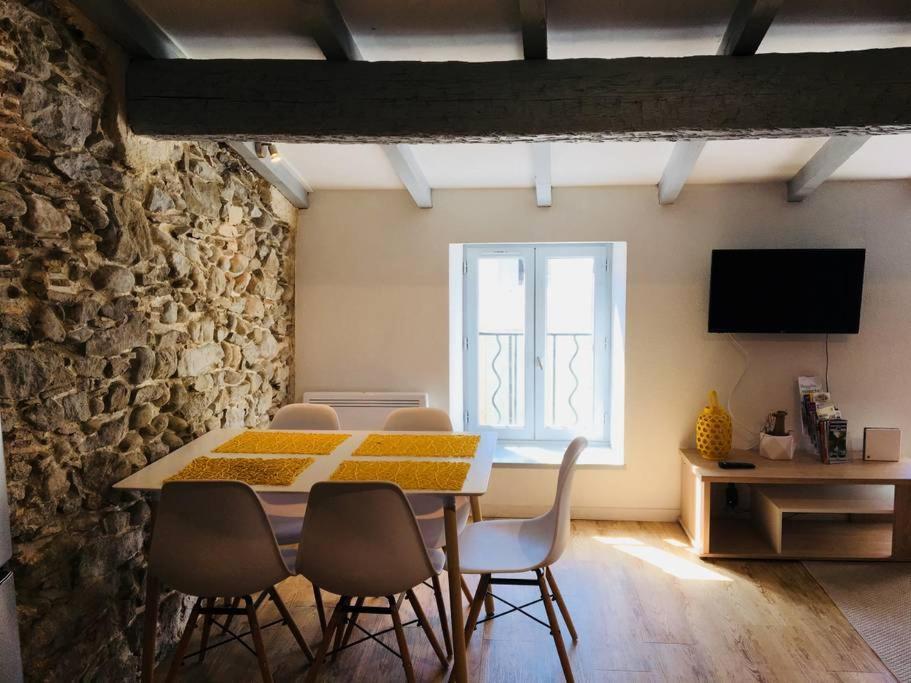 Au Pied De La Cite Apartment การ์กาซอน ภายนอก รูปภาพ