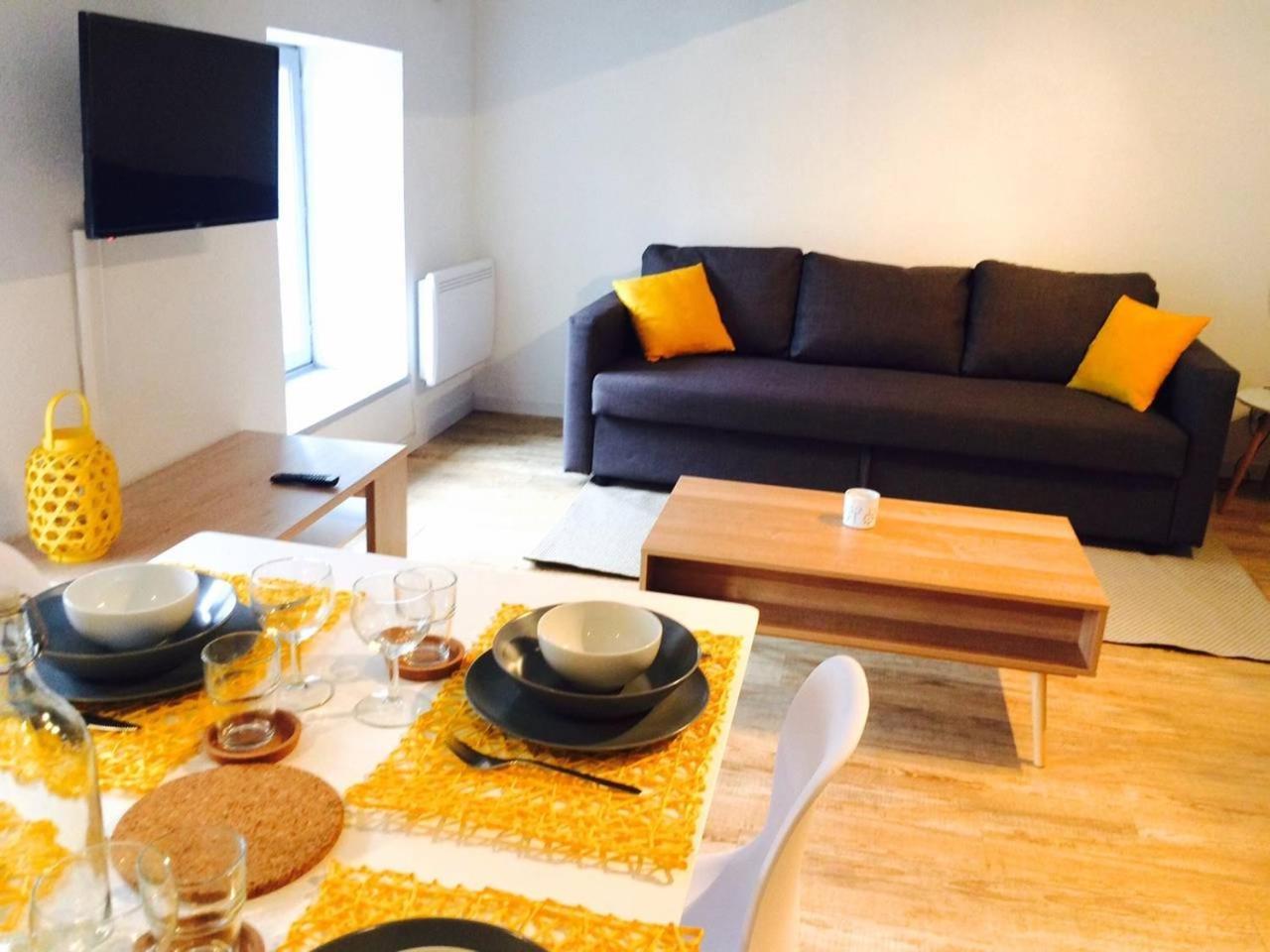 Au Pied De La Cite Apartment การ์กาซอน ภายนอก รูปภาพ